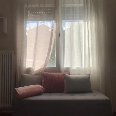 Petra's House Apartment Florina