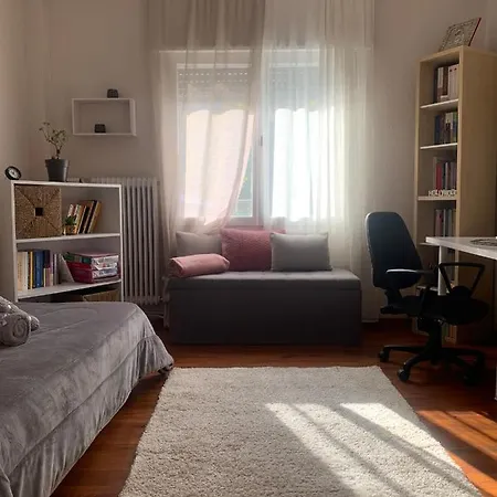 Petra's House Apartment Florina