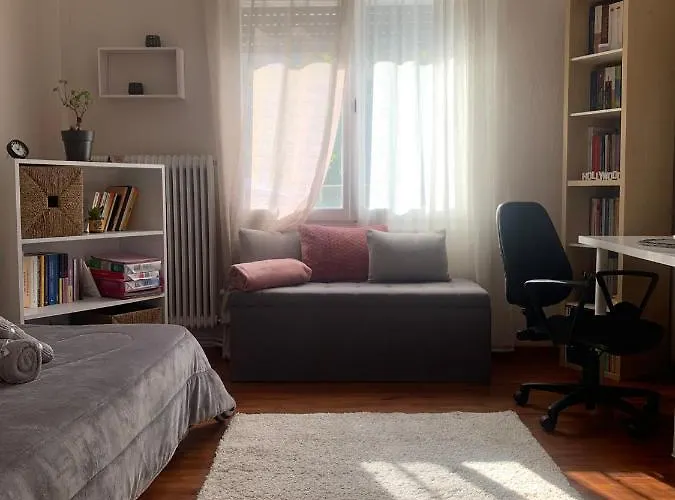 Petra's House Apartamento Florina